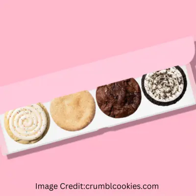 Crumbl 4-Pack Large Dessert